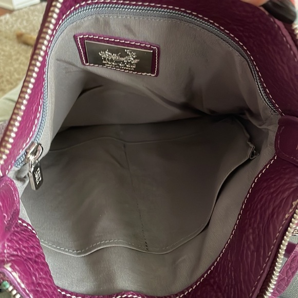 Roots Stella Flat Tribe Leather Crossbody Bag - Picture 11 of 16